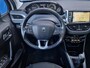 Peugeot 208 1.2 PureTech Allure / Panoramadak / Trekhaak / ECC / Carplay / Navigatie / Historie bekend / Origineel NL / NAP