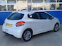 Peugeot 208 1.2 PureTech Allure / Panoramadak / Trekhaak / ECC / Carplay / Navigatie / Historie bekend / Origineel NL / NAP