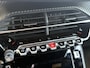 Peugeot 2008 1.2T 130pk Automaat Allure | Adaptieve Cruise | 360gr Camera | Dodehoek detectie | Stoelverwarming | Apple Carplay/Android Auto |