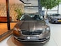 Skoda Octavia Combi 1.5 TSI Sport Business | 2020 | Automaat | Unieke bruine kleur | CarPlay | Stoelverwarming | Rijklaar