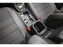 Volkswagen T-Roc Cabrio 1.5 TSI R-Line, Unieke km stand, Automaat, Bomvolle uitvoering, Cruise, Led IQ, 19 inch, Navi, Sensoren voor en achter, Prijs incl . nwe apk en beurt