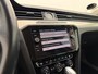 Volkswagen Passat Variant 1.5 TSI Highline | Automaat | Adaptive cruise | Stoelverwarming | CarPlay | Camera | Trekhaak