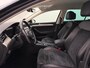 Volkswagen Passat Variant 1.5 TSI Highline | Automaat | Adaptive cruise | Stoelverwarming | CarPlay | Camera | Trekhaak