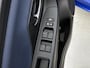 Toyota Yaris 1.5 Hybrid Bi-Tone Plus | BTW voertuig | Navigatie | Cruise control | achteruitrijcamera | Spiegels elektrisch inklapbaar | Keyless Entry/start | Onderweg-naar-dealer