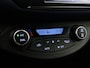 Toyota Yaris 1.5 Hybrid Bi-Tone Plus | BTW voertuig | Navigatie | Cruise control | achteruitrijcamera | Spiegels elektrisch inklapbaar | Keyless Entry/start | Onderweg-naar-dealer