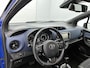 Toyota Yaris 1.5 Hybrid Bi-Tone Plus | BTW voertuig | Navigatie | Cruise control | achteruitrijcamera | Spiegels elektrisch inklapbaar | Keyless Entry/start | Onderweg-naar-dealer