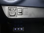 Toyota Yaris 1.5 Hybrid Bi-Tone Plus | BTW voertuig | Navigatie | Cruise control | achteruitrijcamera | Spiegels elektrisch inklapbaar | Keyless Entry/start | Onderweg-naar-dealer
