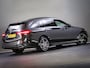 Mercedes-Benz C-klasse Estate 300 e AMG-Line Edition (SFEERVERLICHTING, MEMORY, PANORAMADAK, ACC, TREKHAAK, STOELVERWARMING, NAP)