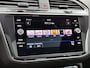 Volkswagen Tiguan 1.5 TSI ACT R-Line | Automaat | Adaptive cruise | Stoelverwarming | Camera | Navigatie | Panoramadak