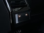 Citroën C5 Aircross Business Comfort Range 73 kWh | Panorama | Stuur-/Stuurverwarming | Stoelmassage | Parkeercamera/-sensoren | DAB | Adaptive Cruise Control | Full LED | Apple Carplay/Android Auto | Navigatie | Climate Control | Head-Up Display | Draadloze telefoonlader |