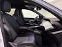 Peugeot E-3008 Allure 73 kWh | Panoramascherm | Keyless Entry & Start | Soh (batterijcheck) Waarde 96,5 %