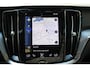 Volvo V60 B3 Momentum Advantage | Verwarmbare voorstoelen en stuurwiel | Achteruitrijcamera | Apple carplay/Android auto | Keyless start | 17 inch lichtmetalen velgen