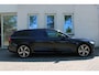 Volvo V60 B3 Momentum Advantage | Verwarmbare voorstoelen en stuurwiel | Achteruitrijcamera | Apple carplay/Android auto | Keyless start | 17 inch lichtmetalen velgen