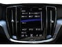Volvo V60 B3 Momentum Advantage | Verwarmbare voorstoelen en stuurwiel | Achteruitrijcamera | Apple carplay/Android auto | Keyless start | 17 inch lichtmetalen velgen