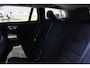 Volvo V60 B3 Momentum Advantage | Verwarmbare voorstoelen en stuurwiel | Achteruitrijcamera | Apple carplay/Android auto | Keyless start | 17 inch lichtmetalen velgen