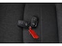 Toyota Corolla Touring Sports Hybrid 140 Dynamic | Leder / Stof bekleding | Parkeersensoren | Stoelverwarming |