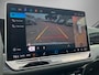 Volkswagen Passat Variant 1.5eHybrid 200kW/272PK R-Line Black Style DSG · Panoramadak · Trekhaak · 360°Camera + Parkeersensoren · Garantie t/m 21-07-2030 of 100000km.