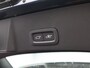 Volvo EX40 Single Motor Extended Range Plus 82 kWh / Stoel- + stuurwielverwarming / Harman Kardon Audio / All Season banden / Contrasterend dak / Pilot Assist / Blis