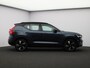 Volvo EX40 Single Motor Extended Range Plus 82 kWh / Stoel- + stuurwielverwarming / Harman Kardon Audio / All Season banden / Contrasterend dak / Pilot Assist / Blis