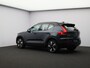 Volvo EX40 Single Motor Extended Range Plus 82 kWh / Stoel- + stuurwielverwarming / Harman Kardon Audio / All Season banden / Contrasterend dak / Pilot Assist / Blis