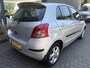 Toyota Yaris 1.3 VVTi Luna MMT Airco - Licht metalen velgen 15 inch - Radio - Centrale vergrendeling met afstandsbediening - Mistlampen - Lederen versnellingspook - Stuur leder - Elektrische ramen