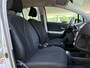 Toyota Yaris 1.3 VVTi Luna MMT Airco - Licht metalen velgen 15 inch - Radio - Centrale vergrendeling met afstandsbediening - Mistlampen - Lederen versnellingspook - Stuur leder - Elektrische ramen