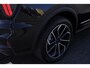 Lynk & Co 01 276PK Automaat Core / Adaptieve cruise control / Stoel - en stuurwielverarming / Parkeersensoren met camera / Apple carplay / Trekhaak / Metallic lak / 19" lichtmetalen velgen