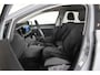 Volkswagen Golf 1.5 eTSI Style Trekhaak | Pano | IQ Light | Keyless | Stoel/Stuurverw. | Carplay | LED Matrix | Privacy glass | 18" LMV | PDC V+A
