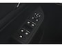 Volkswagen Golf 1.5 eTSI Style Trekhaak | Pano | IQ Light | Keyless | Stoel/Stuurverw. | Carplay | LED Matrix | Privacy glass | 18" LMV | PDC V+A