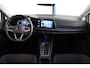 Volkswagen Golf 1.5 eTSI Style Trekhaak | Pano | IQ Light | Keyless | Stoel/Stuurverw. | Carplay | LED Matrix | Privacy glass | 18" LMV | PDC V+A