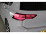 Volkswagen Golf 1.5 eTSI Style Trekhaak | Pano | IQ Light | Keyless | Stoel/Stuurverw. | Carplay | LED Matrix | Privacy glass | 18" LMV | PDC V+A