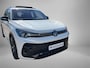 Volkswagen Tiguan 1.5eHybrid 150kW/204PK R-Line Black Style · Leder · Harman Kardon · Panoramadak · Trekhaak · 360°Camera + Parkeersensoren · Garantie t/m 11-05-2030 of 100000km.
