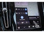 Volvo XC40 Recharge P8 AWD R-Design | 360 cam | two-tone |