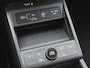 Hyundai Kona Electric Comfort Smart 65.4 kWh / SOH 100% / Fabrieksgarantie tot 04-2030 / Stuur- & Stoelverwarming / CCS snelladen / Achteruitrijcamera / Head Up Display  / Adaptief cruise control / Keyless Entry/Start / Apple Carplay Android Auto /
