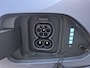 Hyundai Kona Electric Comfort Smart 65.4 kWh / SOH 100% / Fabrieksgarantie tot 04-2030 / Stuur- & Stoelverwarming / CCS snelladen / Achteruitrijcamera / Head Up Display  / Adaptief cruise control / Keyless Entry/Start / Apple Carplay Android Auto /