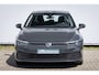 Volkswagen Golf 1.0 eTSI Life Bns Adaptive cruise | PDC | digitaal dashboard | CarPlay | Navigatie