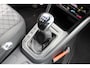 Volkswagen Polo 1.0 TSI 95pk R-Line / Navigatie by APP / Parkeersensoren / LED / LM 16 inch / Digital cockpit