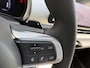 Fiat 600 1.2 Hybrid La Prima Airco - Achteruitrijcamera - Apple carplay - Parkeersensoren - Navigatie - Dodehoek detector - Draadloze telefoonoplader - Cruise control - Licht metalen velgen 18 inch - Voorstoelen verwarmd - Radio - Mistlampen voor - Stuur multifunctioneel - Extra getint glas achter - Bluetooth - Keyless entry/start - Led verlichting