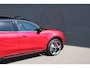 Alfa Romeo Junior Elettrica Veloce 280pk 54 kWh | Nieuwprijs €55.000,- | Panorama/schuifdak | Sabelt sportstoelen | NL auto | 11.000km |
