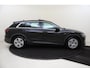 Audi E-tron 55 quattro Advanced edition 95 kWh | SoH 100% | Panoramadak | Trekhaak | Head-up display | Luchtvering | Dodehoek detectie | Parkeerassistent | Achteruitrijcamera | Navigatie Plus |