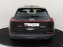 Audi E-tron 55 quattro Advanced edition 95 kWh | SoH 100% | Panoramadak | Trekhaak | Head-up display | Luchtvering | Dodehoek detectie | Parkeerassistent | Achteruitrijcamera | Navigatie Plus |