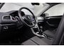 Volkswagen T-Roc 1.0 TSI Style Business | Camera | Adaptieve cruise control | Lichtmetalen velgen