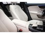 Mercedes-Benz A-klasse 200 Luxury Line | PREMIUM PACK | PANORAMADAK | MATRIX LED | LEDER | APPLE | HOUTAFWERKING