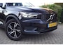 Volvo XC40 2.0 T4 AWD R-Design Autom Panodak Leder Stoel/Stuur ABank Verw Navi Camera Clima Cruise 2x PDC LMV ENZ NL Auto.
