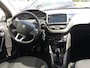Peugeot 208 1.5 BlueHDi 100pk Blue Lease Allure Apple Carplay & Android Auto | Navi | Cruise & Climate control | Parkeersensoren | Panoramadak | BT | LMV