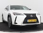 Lexus UX 250h AWD Executive Line | Dealeronderhouden | Head-Up Display | Dodehoekdetectie | 360 Surround view | Stoelverwarming | Stoelventilatie | Elektrische achterklep | Navigatie |