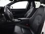 Lexus UX 250h AWD Executive Line | Dealeronderhouden | Head-Up Display | Dodehoekdetectie | 360 Surround view | Stoelverwarming | Stoelventilatie | Elektrische achterklep | Navigatie |