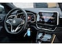 Volkswagen T-Roc 1.5 TSI R-Line 150PK Automaat | ACC | Stoelverwarming | Navigatie