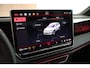 Volkswagen Tiguan 1.5 eHybrid 272pk R-Line Edition Black Style Panoramadak Trekhaak 360Camera HUD Stoelverwarming Keyless Virtual Cockpit Navigatie