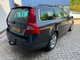 Volvo V70 2.0 Turbo 205pk Momentum LEER / ECC / CRUISE / TREKHAAK / PDC / STOELVERW / APK 06-26